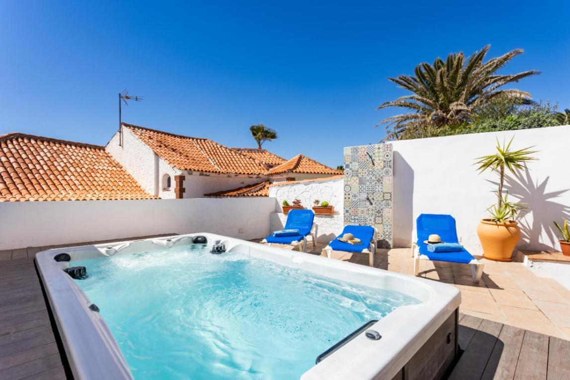 Casa Naranja - Heated Pool - Bbq - Terrace - Free Wifi - Child & Pet-Friendly - 3 Bedrooms - 6 People Poris de Abona Extérieur photo