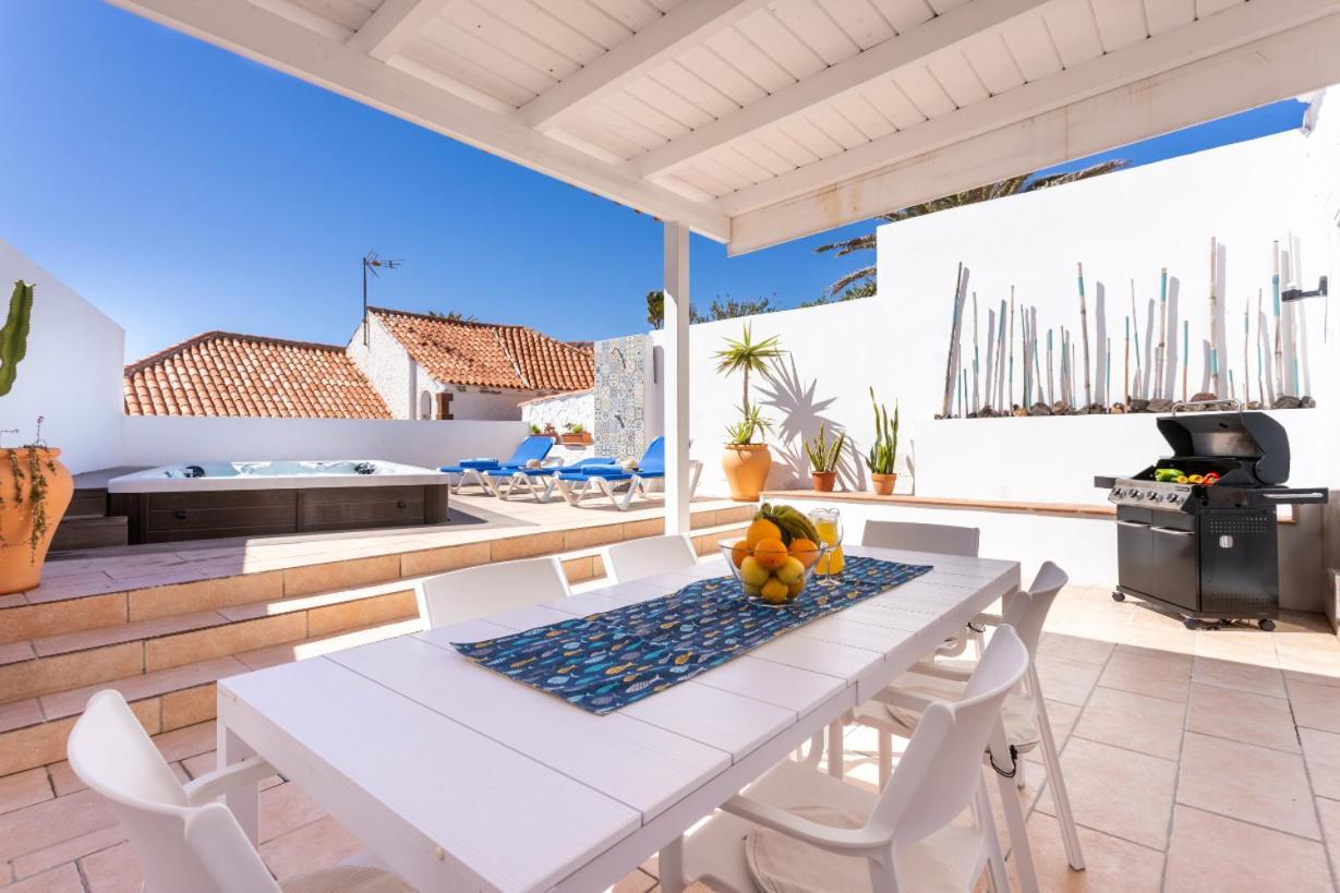 Casa Naranja - Heated Pool - Bbq - Terrace - Free Wifi - Child & Pet-Friendly - 3 Bedrooms - 6 People Poris de Abona Extérieur photo